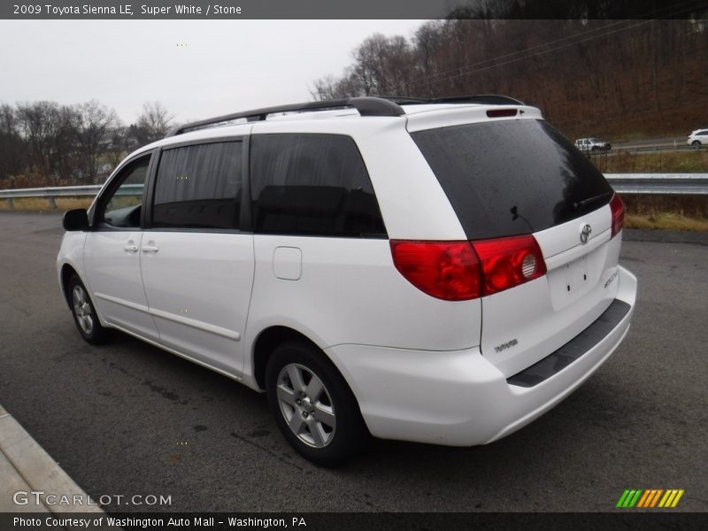 Super White / Stone 2009 Toyota Sienna LE