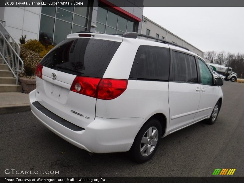 Super White / Stone 2009 Toyota Sienna LE