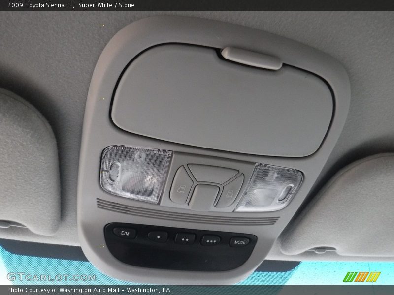 Super White / Stone 2009 Toyota Sienna LE