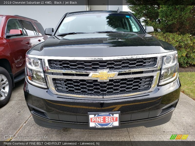 Black / Jet Black 2019 Chevrolet Suburban LS 4WD