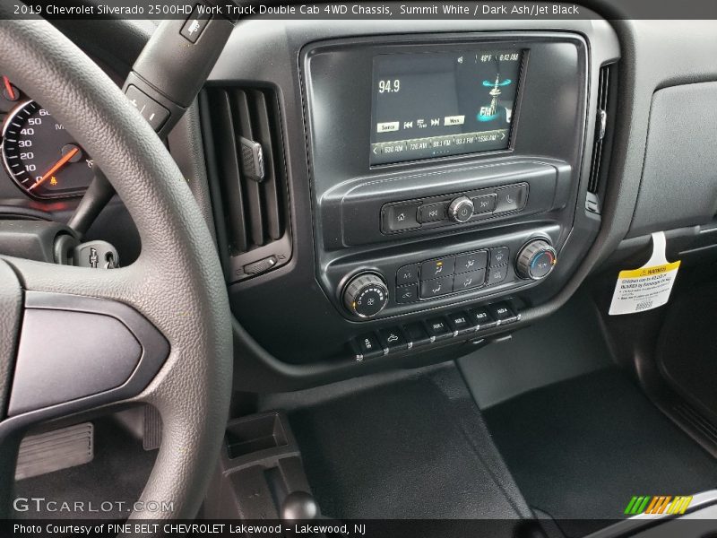 Summit White / Dark Ash/Jet Black 2019 Chevrolet Silverado 2500HD Work Truck Double Cab 4WD Chassis