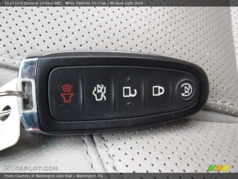White Platinum Tri-Coat / Medium Light Stone 2013 Ford Explorer Limited 4WD
