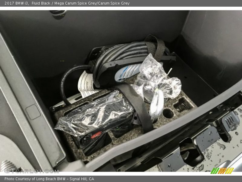 Fluid Black / Mega Carum Spice Grey/Carum Spice Grey 2017 BMW i3