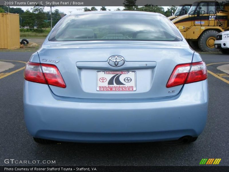 Sky Blue Pearl / Bisque 2009 Toyota Camry LE