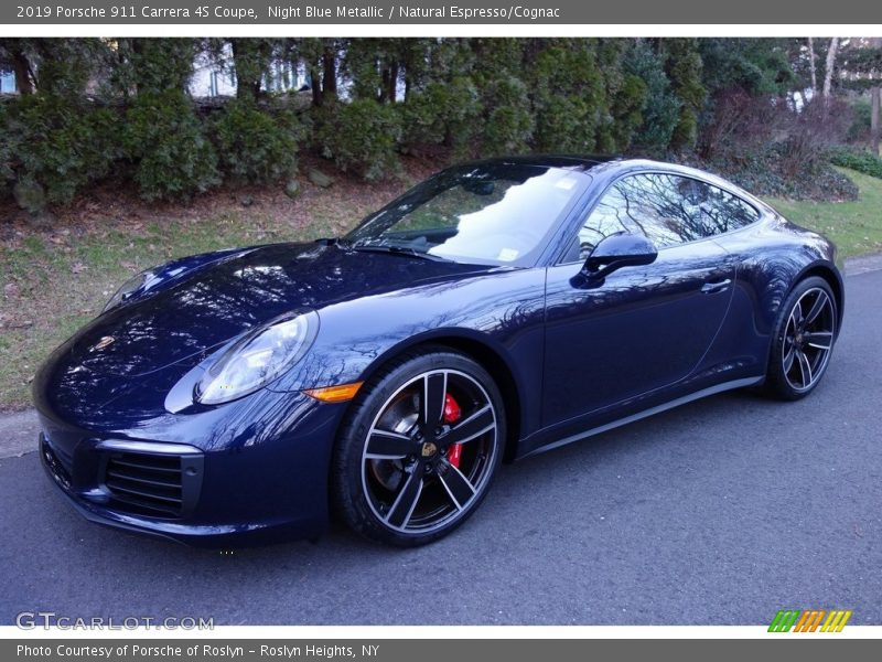 Front 3/4 View of 2019 911 Carrera 4S Coupe