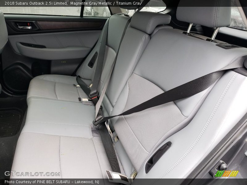 Magnetite Gray Metallic / Titanium Gray 2018 Subaru Outback 2.5i Limited