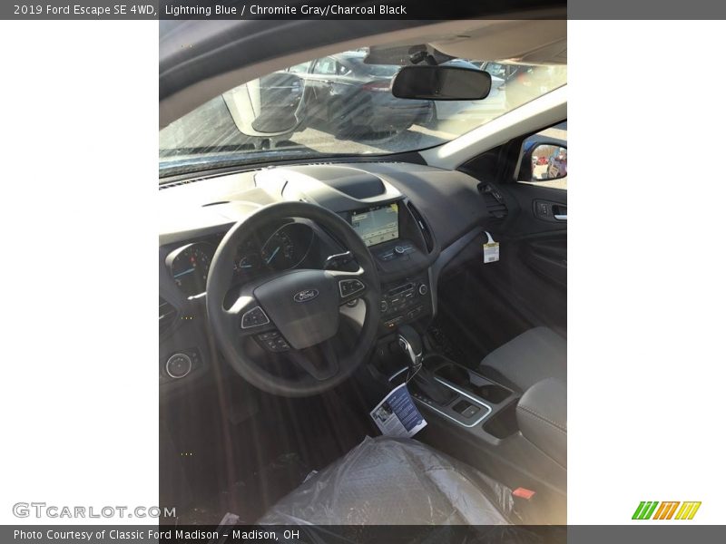 Lightning Blue / Chromite Gray/Charcoal Black 2019 Ford Escape SE 4WD