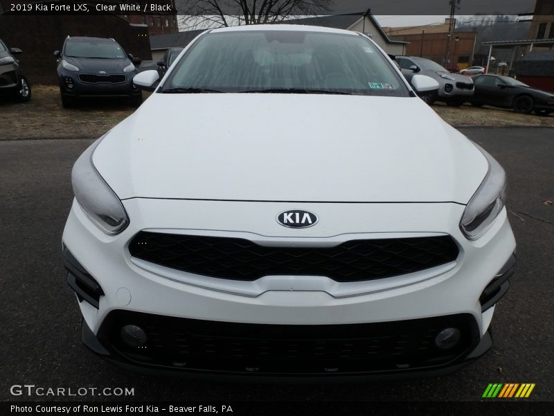 Clear White / Black 2019 Kia Forte LXS
