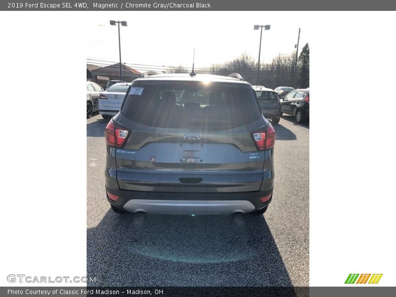 Magnetic / Chromite Gray/Charcoal Black 2019 Ford Escape SEL 4WD