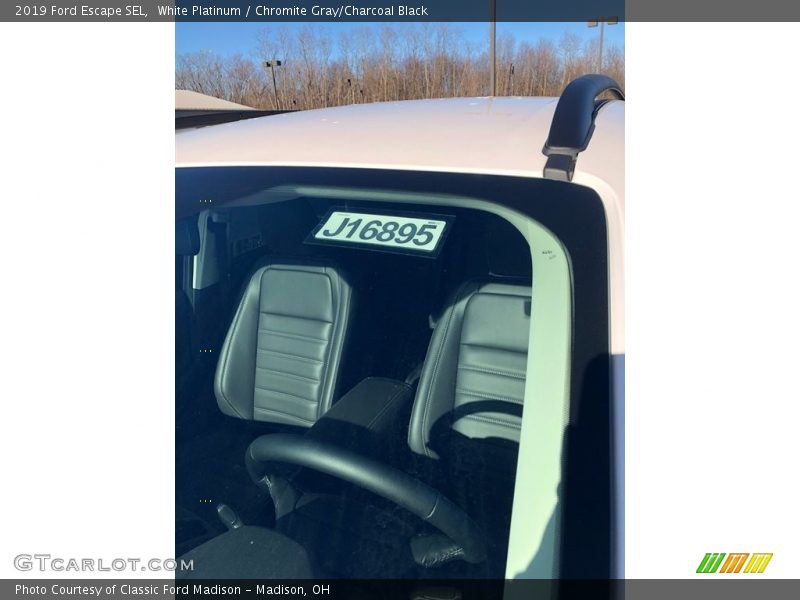 White Platinum / Chromite Gray/Charcoal Black 2019 Ford Escape SEL