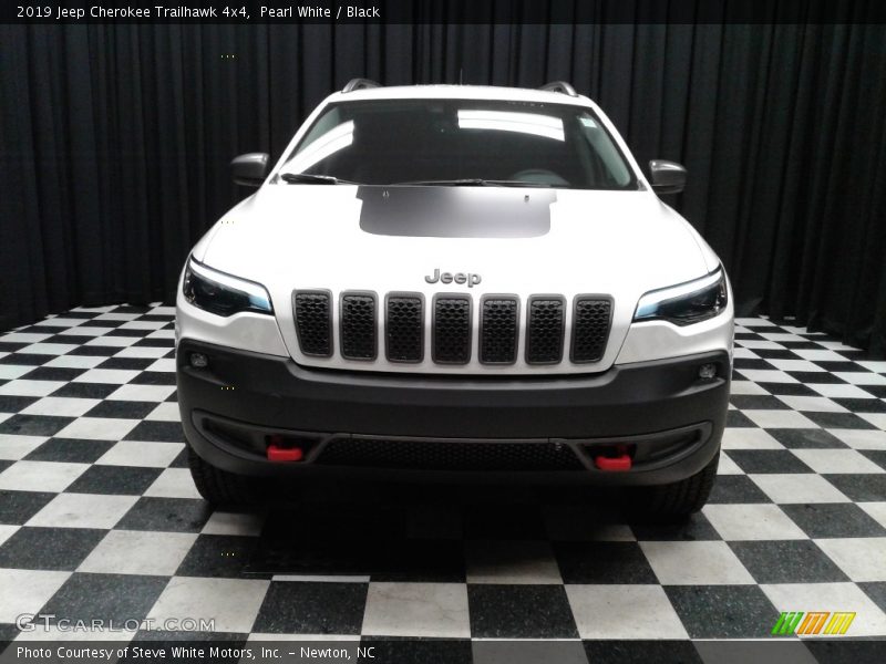 Pearl White / Black 2019 Jeep Cherokee Trailhawk 4x4