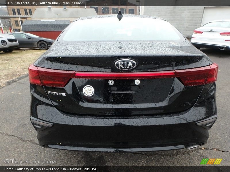 Aurora Black Pearl / Black 2019 Kia Forte LXS