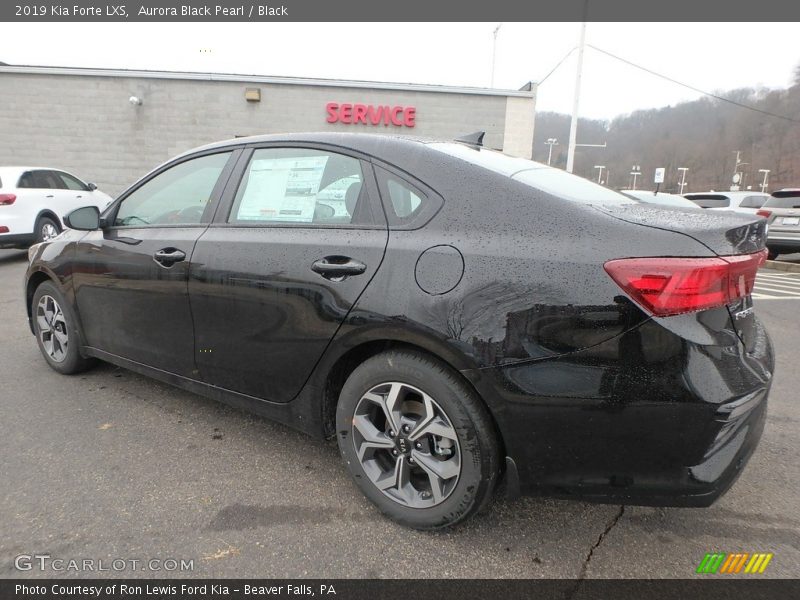 Aurora Black Pearl / Black 2019 Kia Forte LXS