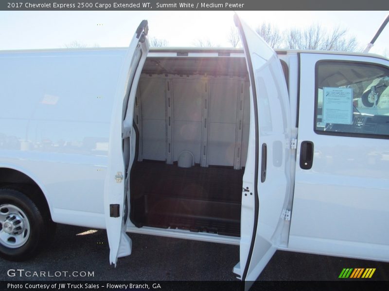 Summit White / Medium Pewter 2017 Chevrolet Express 2500 Cargo Extended WT