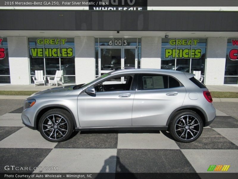 Polar Silver Metallic / Black 2016 Mercedes-Benz GLA 250