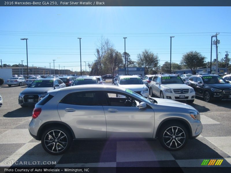 Polar Silver Metallic / Black 2016 Mercedes-Benz GLA 250