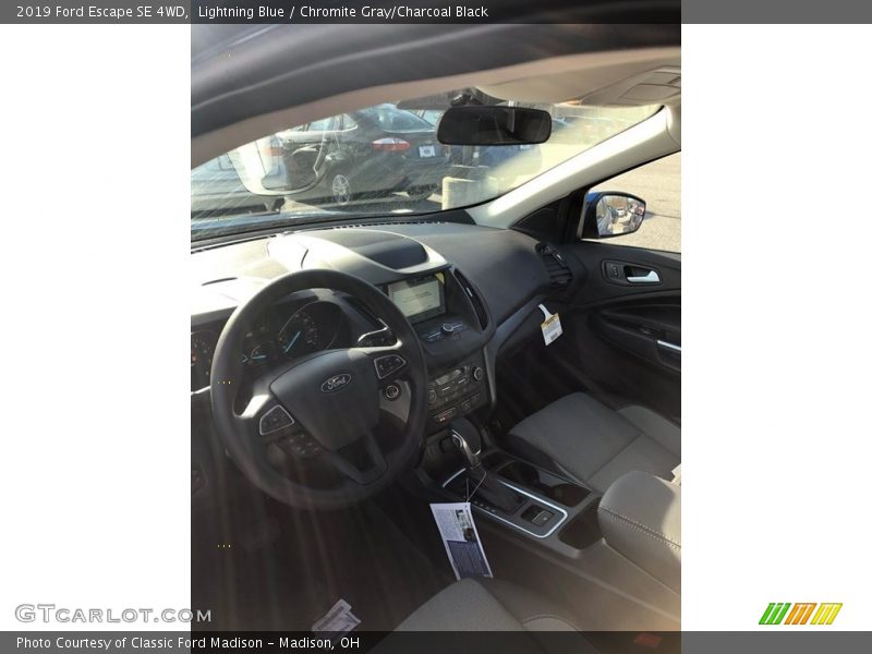 Lightning Blue / Chromite Gray/Charcoal Black 2019 Ford Escape SE 4WD