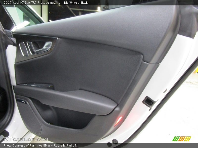 Ibis White / Black 2017 Audi A7 3.0 TFSI Prestige quattro