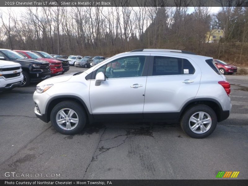 Silver Ice Metallic / Jet Black 2019 Chevrolet Trax LT AWD