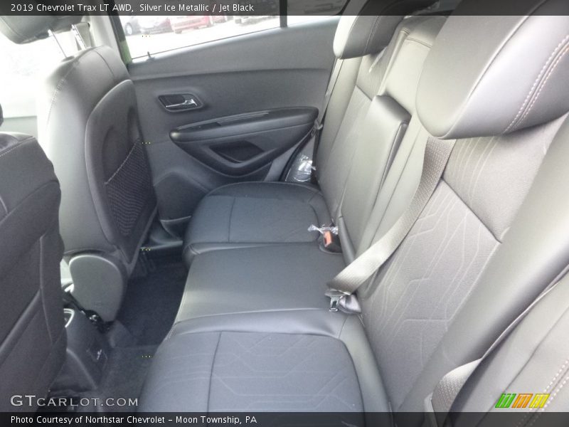 Silver Ice Metallic / Jet Black 2019 Chevrolet Trax LT AWD
