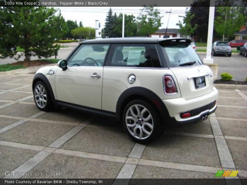 Pepper White / Black/Grey 2009 Mini Cooper S Hardtop