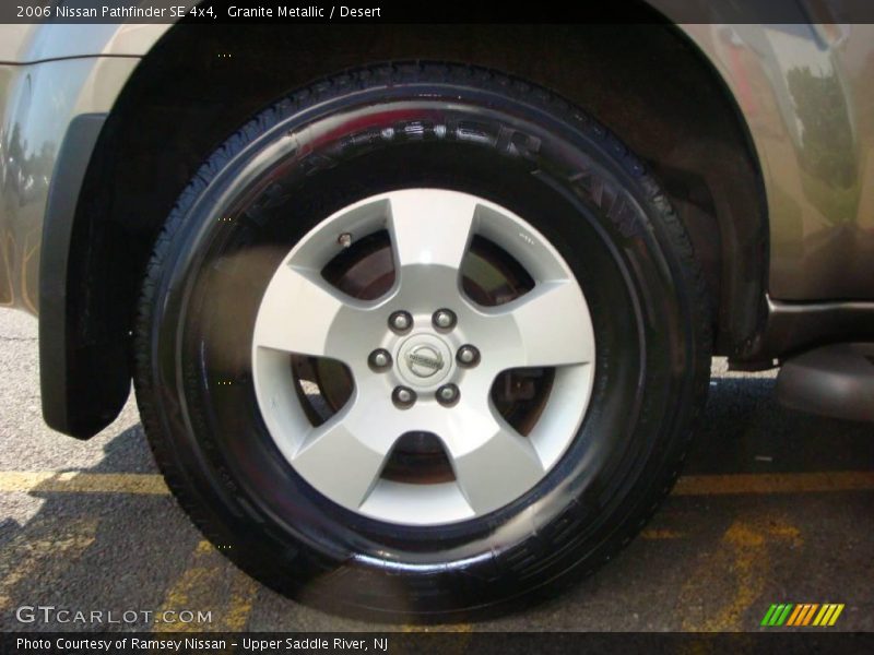 Granite Metallic / Desert 2006 Nissan Pathfinder SE 4x4