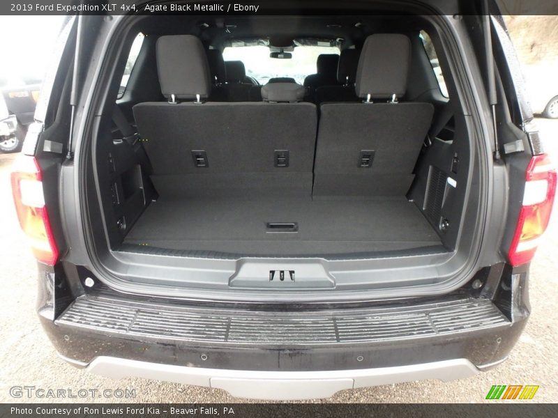  2019 Expedition XLT 4x4 Trunk