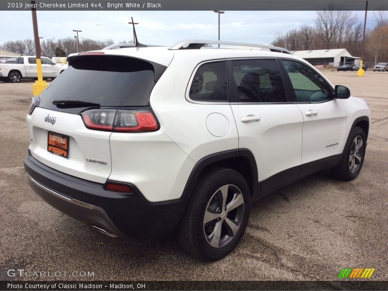 Bright White / Black 2019 Jeep Cherokee Limited 4x4