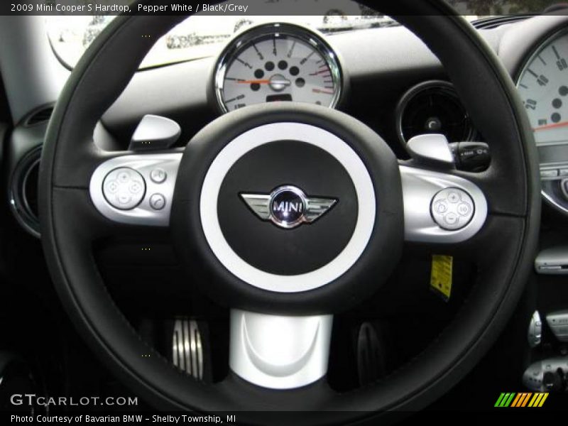 Pepper White / Black/Grey 2009 Mini Cooper S Hardtop