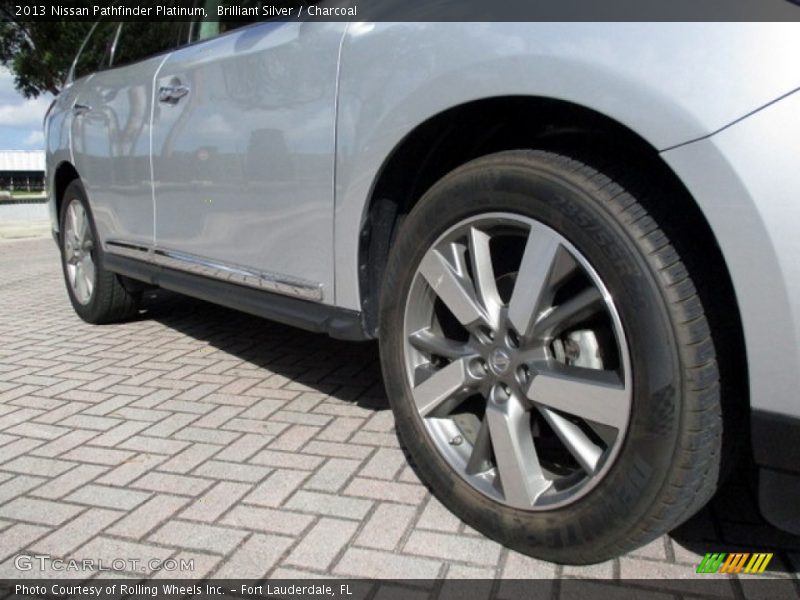 Brilliant Silver / Charcoal 2013 Nissan Pathfinder Platinum