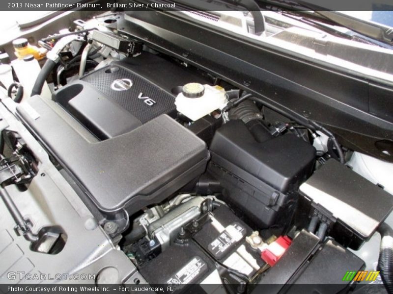 Brilliant Silver / Charcoal 2013 Nissan Pathfinder Platinum