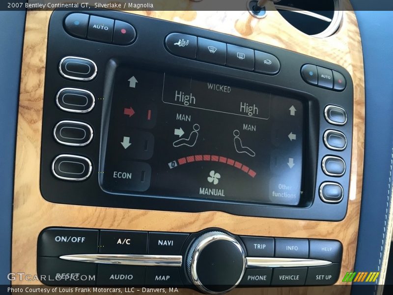 Controls of 2007 Continental GT 