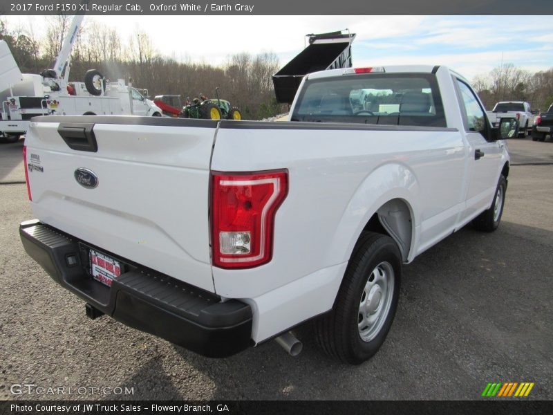 Oxford White / Earth Gray 2017 Ford F150 XL Regular Cab
