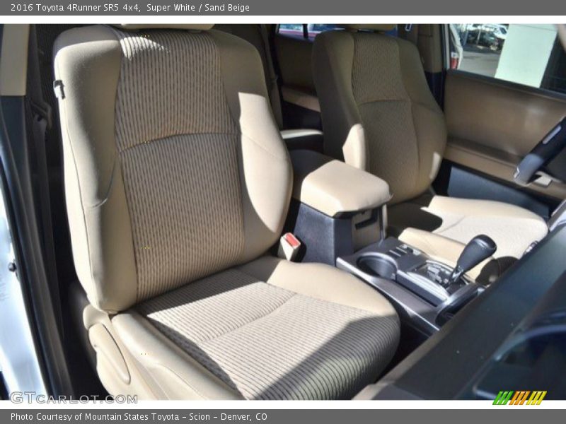 Super White / Sand Beige 2016 Toyota 4Runner SR5 4x4