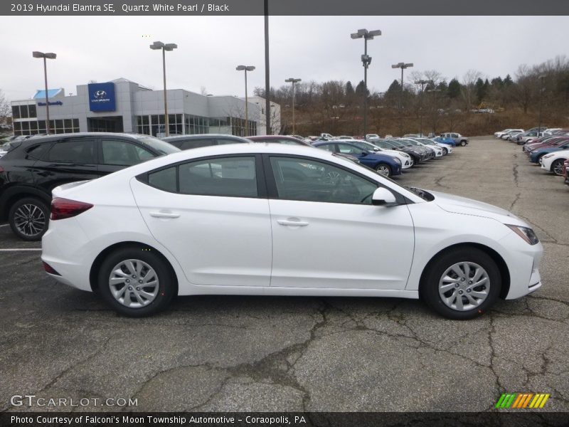 Quartz White Pearl / Black 2019 Hyundai Elantra SE