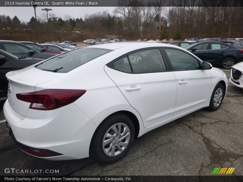 Quartz White Pearl / Black 2019 Hyundai Elantra SE