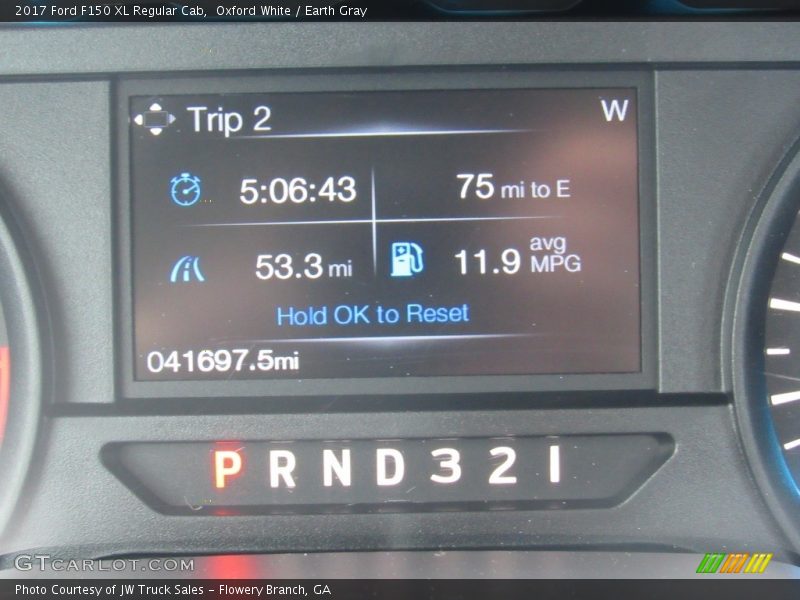 Oxford White / Earth Gray 2017 Ford F150 XL Regular Cab
