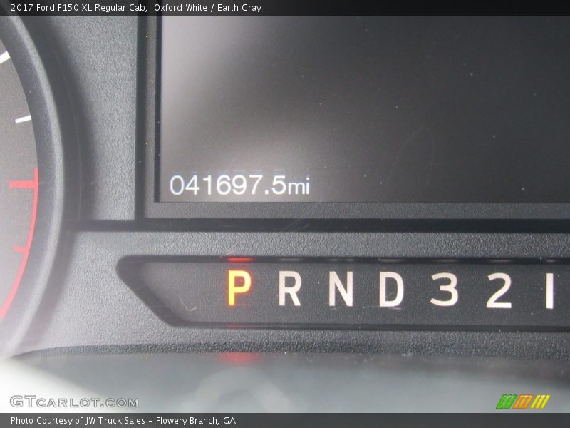 Oxford White / Earth Gray 2017 Ford F150 XL Regular Cab