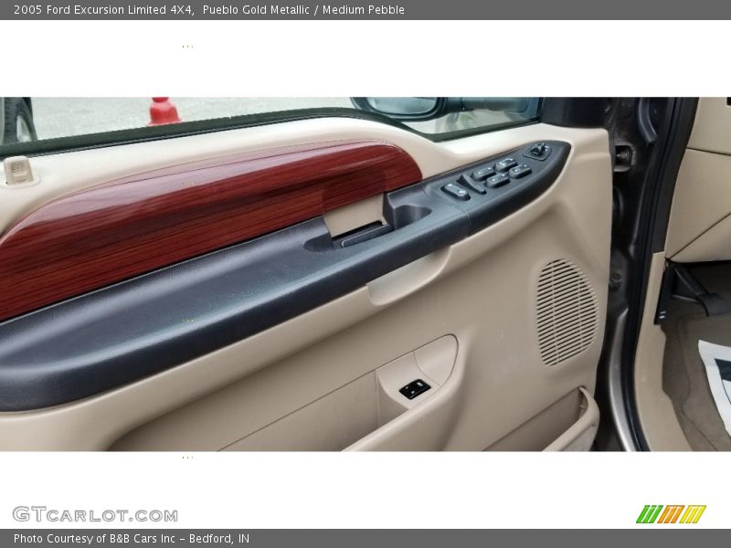 Pueblo Gold Metallic / Medium Pebble 2005 Ford Excursion Limited 4X4
