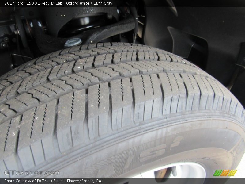 Oxford White / Earth Gray 2017 Ford F150 XL Regular Cab