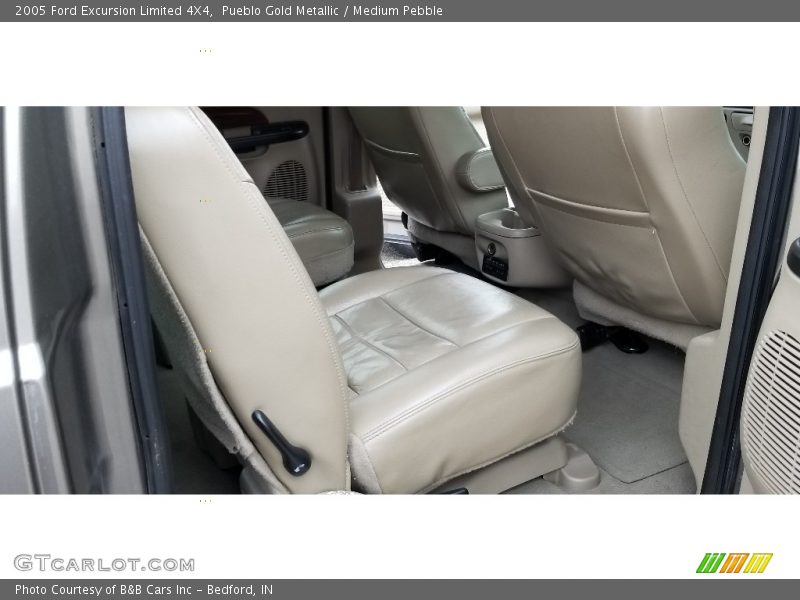 Pueblo Gold Metallic / Medium Pebble 2005 Ford Excursion Limited 4X4