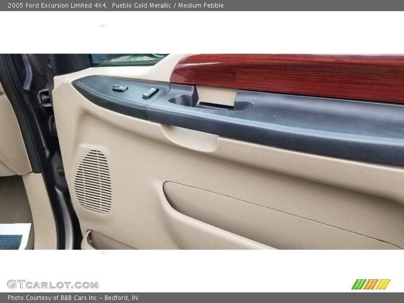 Pueblo Gold Metallic / Medium Pebble 2005 Ford Excursion Limited 4X4