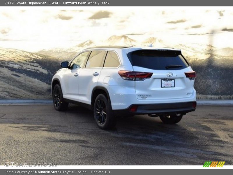 Blizzard Pearl White / Black 2019 Toyota Highlander SE AWD