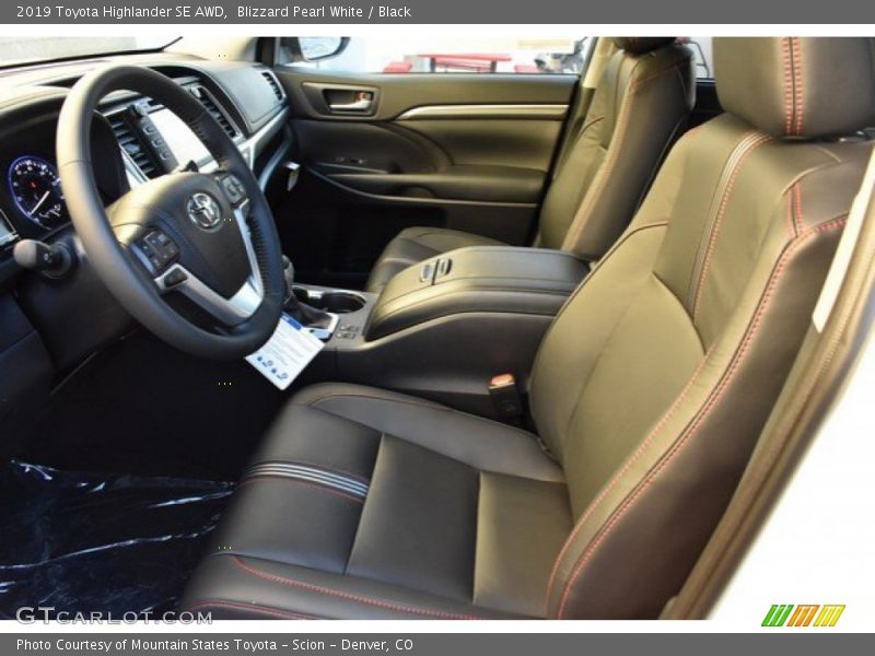 Blizzard Pearl White / Black 2019 Toyota Highlander SE AWD