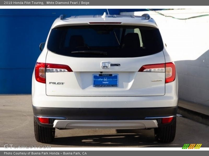White Diamond Pearl / Beige 2019 Honda Pilot Touring