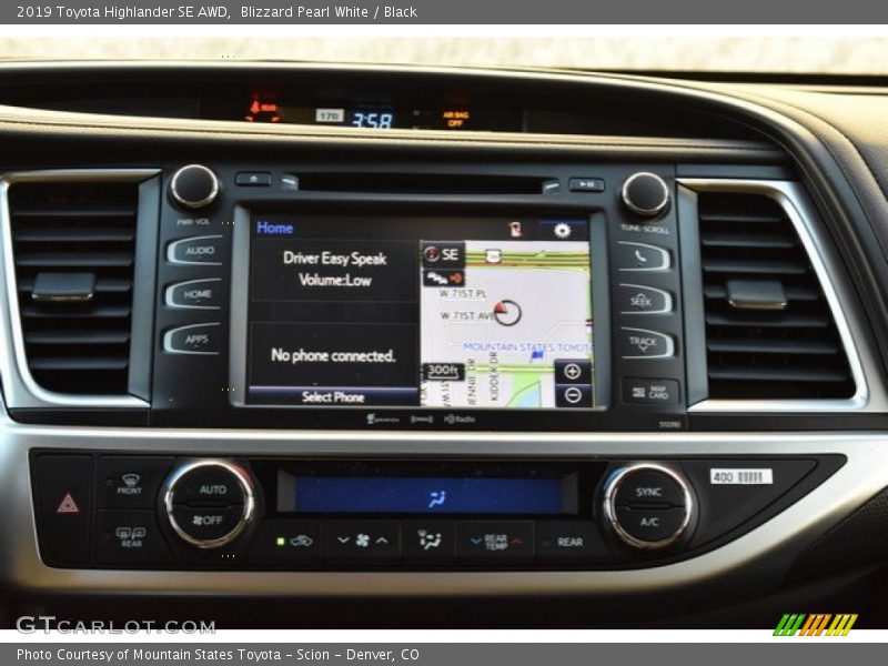 Blizzard Pearl White / Black 2019 Toyota Highlander SE AWD