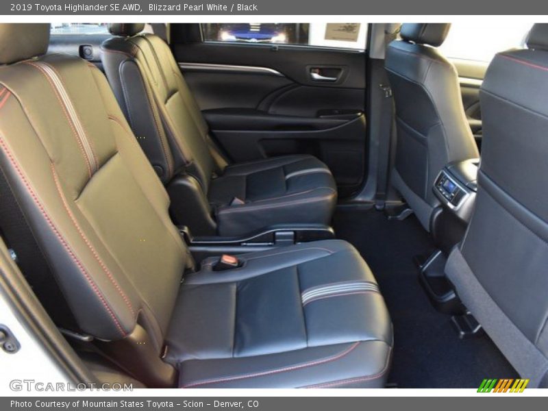 Blizzard Pearl White / Black 2019 Toyota Highlander SE AWD