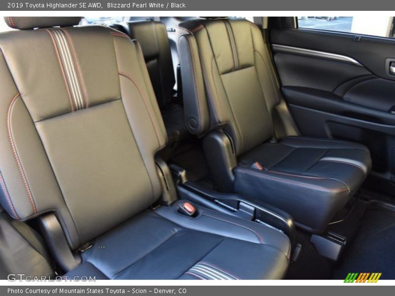 Blizzard Pearl White / Black 2019 Toyota Highlander SE AWD
