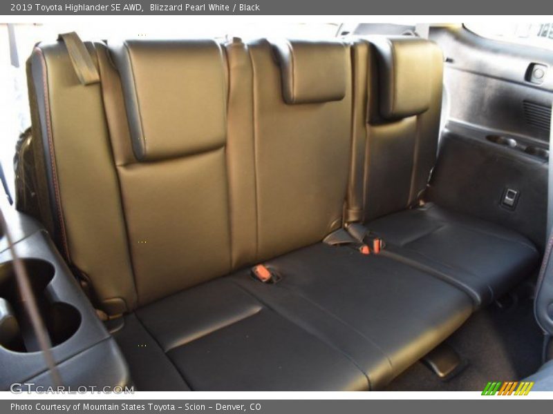 Blizzard Pearl White / Black 2019 Toyota Highlander SE AWD