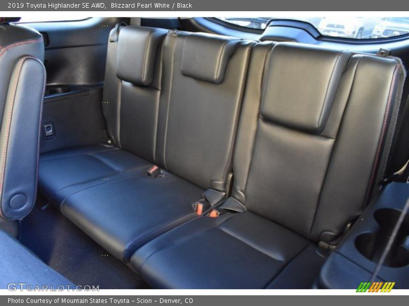 Blizzard Pearl White / Black 2019 Toyota Highlander SE AWD